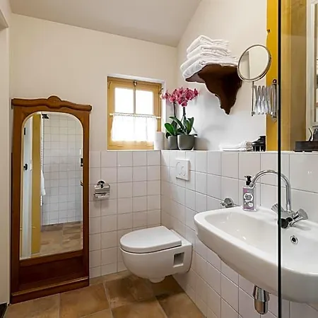 Boutique Jongwijs Westzaan Hotel Zaandam